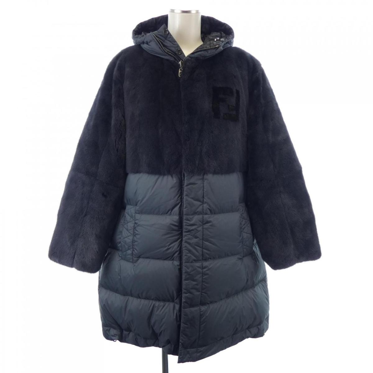 フェンディ FENDI ダウンコート【中古】