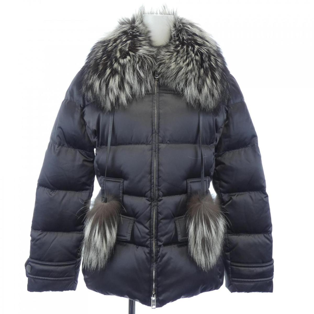 プラダ PRADA 29X275 R182 R0K ダウンジャケット【中古】