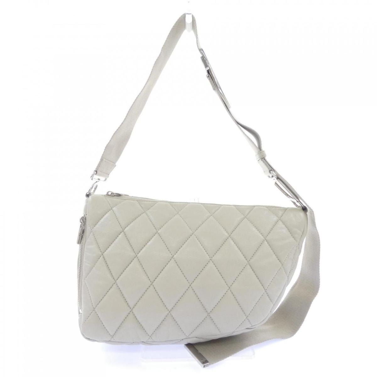 バーバリー BURBERRY SHIELD QUILTED 80874731 BAG 中古 komehyo-online-15113833 KOMEHYO ONLINESTORE 楽天市場店 パッケージ画像