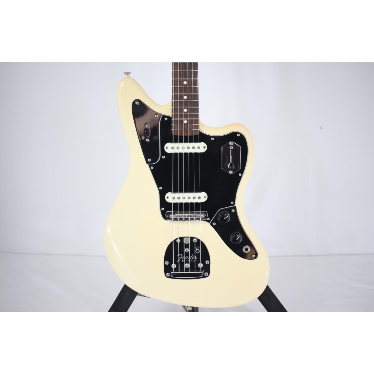 FENDER　　AM　PROFESSIONAL　JAGUAR【中古】