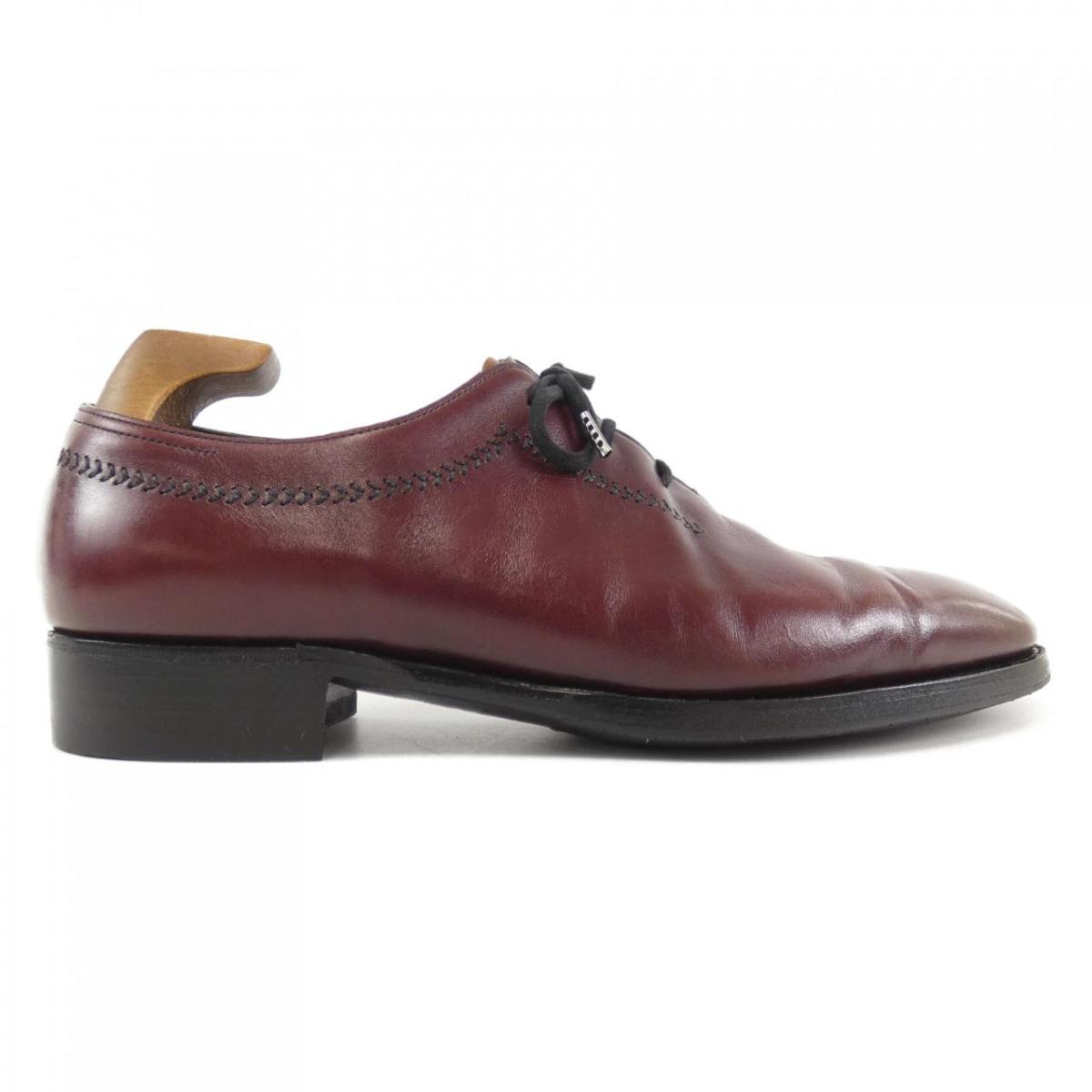 Wu JOHN LOBB V[YyÁz