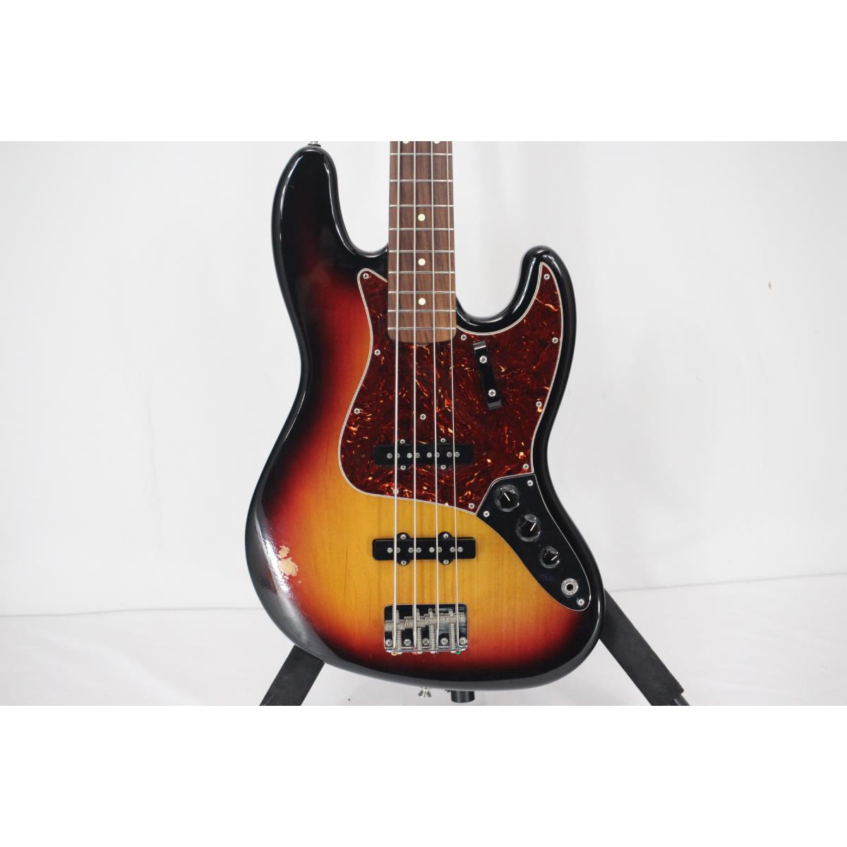 FENDER　　AmericanVintage62JazzBass【中古】