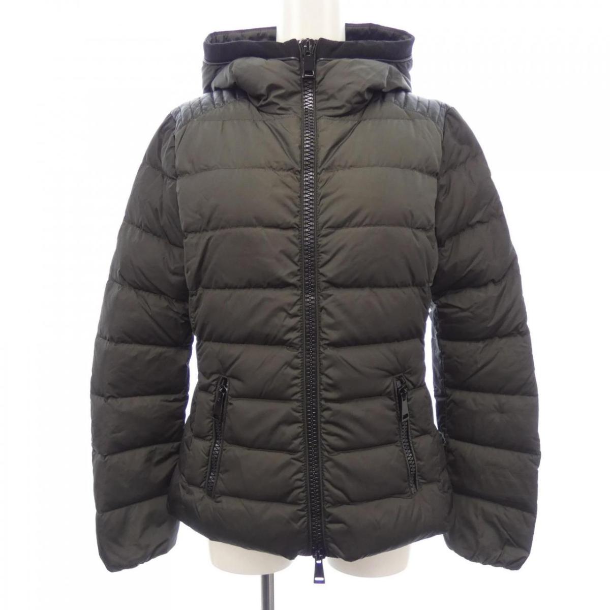 モンクレール MONCLER ダウンジャケット【中古】