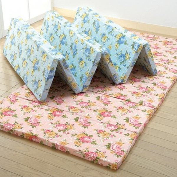 ＼本日300円クーポン配布／アキレス 軽量硬質コンパクト6つ折れマットレス 寝具 マットレスa3321810 a3321820 FL-3435 硬め 身体が沈み込まず 腰がラク 来客 省スペース コンパクト 折り畳める 6つ折れ 日本製