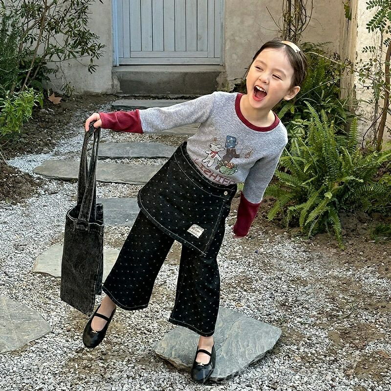 【送料無料】子供服の女の子ジーンズ2025春の新型子供韓国版洋気広脚ズボンの赤ちゃんズボン
