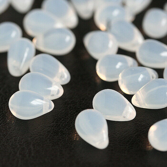 【最大15%OFFクーポン】チェコガラスビーズ ドロップ 約9×6mm ホワイトオパール し...