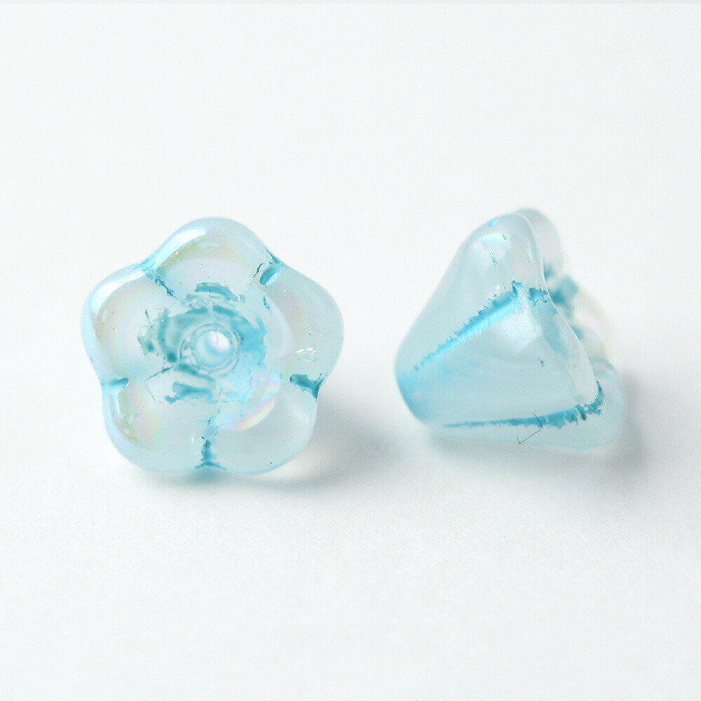 チェコビーズ ベルフラワー マーブルホワイトオーロラライトブルーライン