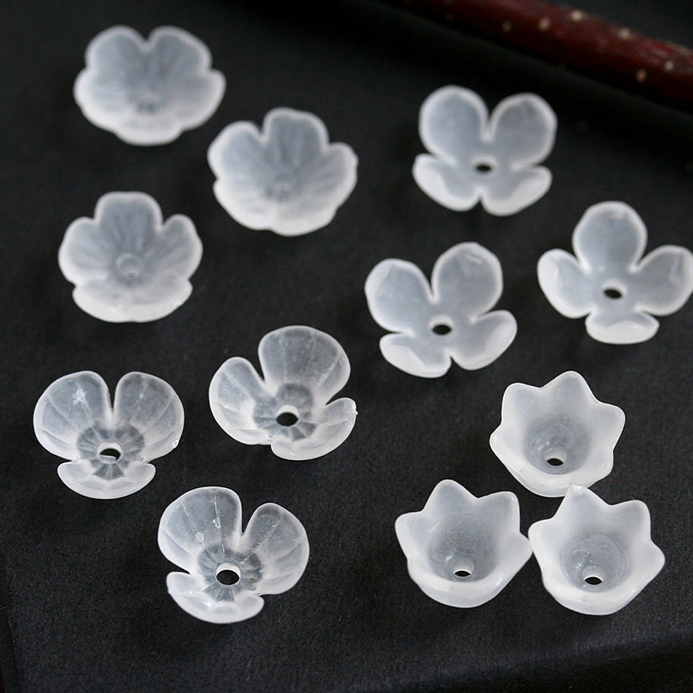 アクリルつや消しホワイトフラワーパーツ 20個 花 手芸 アクセサリーパーツ ハンド...