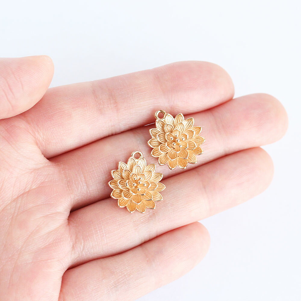 アクセサリーパーツ メタルパーツ フラワーチャーム ダリア ゴールド 手芸 ハンド...