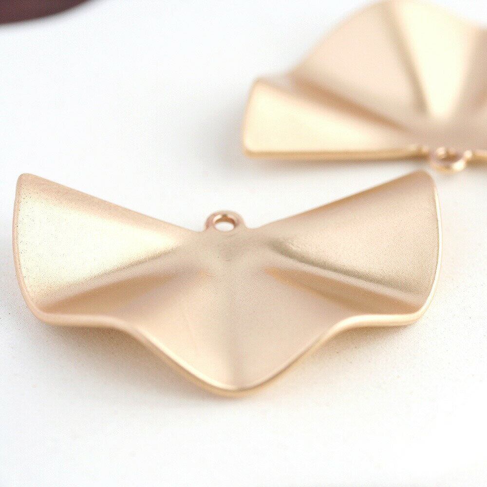 【最大15%OFFクーポン発行中】扇形チャーム マットゴールド 2個 アクセサリーパーツ メタルパーツ チャーム 手作り ハンドメイド 手芸 手作り 材料 素材 ピアス イヤリング パーツ お買い物マラソン