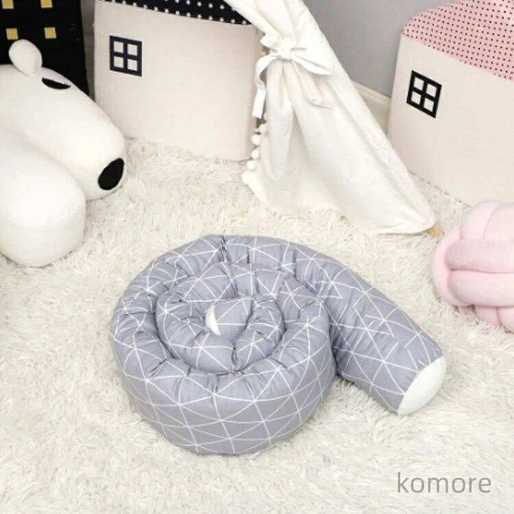 KomorebiZakkaの【送料無料】寝返り防止クッション ベビー ベッドガード 落下防止 ベッドバンパー ベビー 赤ちゃん ベッドガード 保護クッション｜アングル2