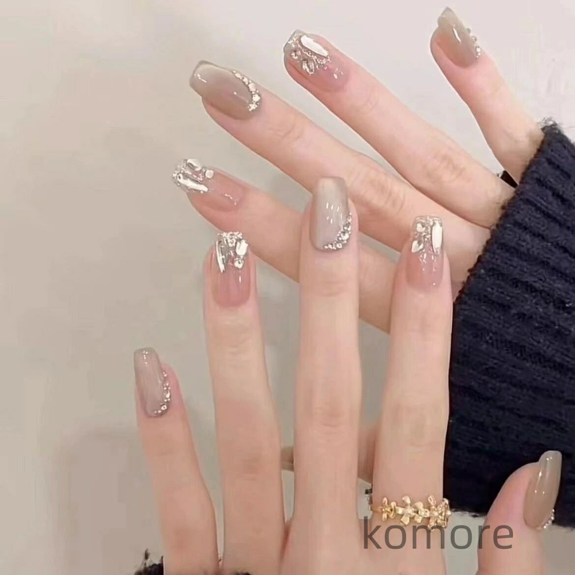 【送料無料】短いネイルチップ 可脱着 爆発的に輝くネイル テープ式 高級仕上げ 映えるキャッツアイ 新..