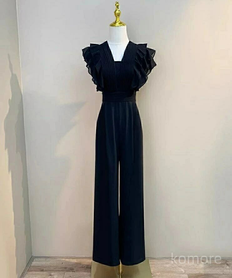 【送料無料】デート お出かけ お呼ばれ 上品 きれいめ エレガント シック フレンチスリーブ 豊富 サイズ 大きいサイズ 秋 夏 春 軽やか 薄手 ワントーン 着回し パンツ ワイド サロペット Vネック ジャンプスーツ オールインワン ダブルフリル