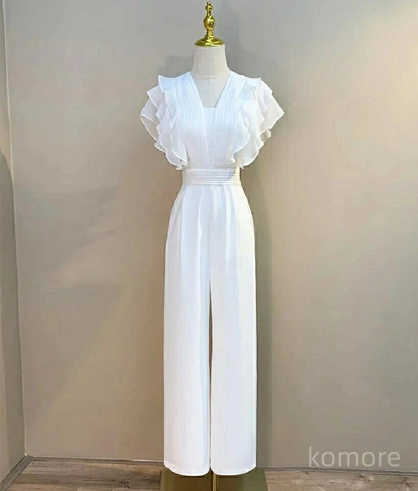 【送料無料】デート お出かけ お呼ばれ 上品 きれいめ エレガント シック フレンチスリーブ 豊富 サイズ 大きいサイズ 秋 夏 春 軽やか 薄手 ワントーン 着回し パンツ ワイド サロペット Vネック ジャンプスーツ オールインワン ダブルフリル