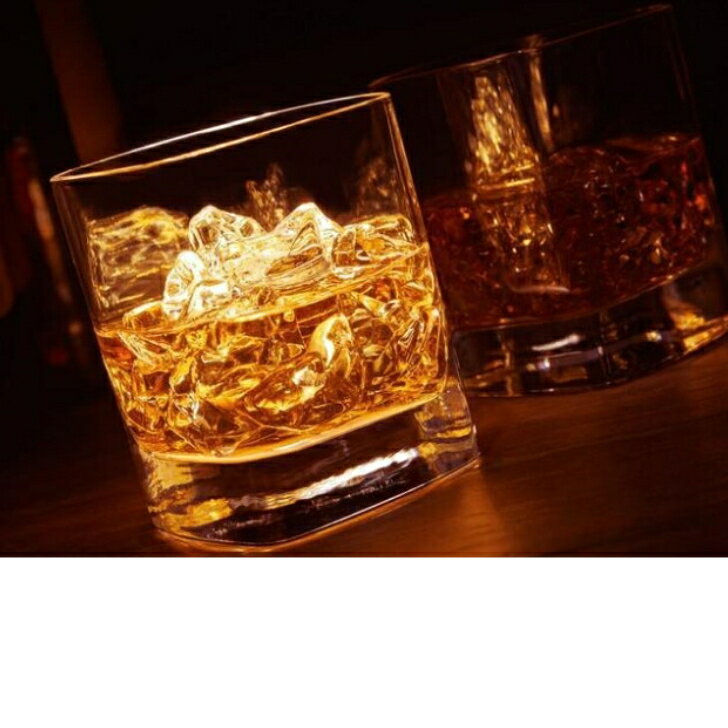 （訳アリ化粧箱付）サントリーウイスキー 響21年 化粧箱付 化粧箱訳アリ 傷あり 1本 内容量700ml アルコール分43％ ブレンデッドウイスキー ジャパニーズウイスキー 国産ウイスキー 贈答品 プレミアム品 お酒 礼品 大人プレゼント 希少 入手難 送料無料 女子会 飲み会