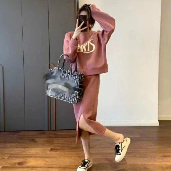 ツーピース 長袖 2点セット スウェットセットアップ ラウンドネック 上下セット プルオーバー 英字ロゴ..