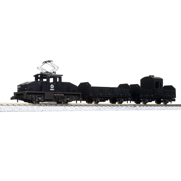 SEARCH WORD：鉄道模型 エヌゲージ Nゲージ 1/160 スケール 電車模型 列車模型 モデル セット キット ジオラマ リアル 車両 KATO カトー 加藤 カトウ商品概要：ご好評いただいておりますポケットラインシリーズ「チビ凸セット いなかの街の貨物列車」に、新たなカラーバリエーション、黒色が登場です。どこかで見たことのあるような、黒い機関車が牽引する貨物列車をイメージした製品で、ユニトラックコンパクトシリーズと合わせれば小スペースでの運転をお楽しみいただけます。チビ凸セットシリーズに、新たなカラーバリエーションとして黒色が登場します。従来製品通り小形コアレスモーター搭載で、安定した走行をお楽しみいただけます。また、コレクションとしても最適な車両です。　●田舎の地方私鉄に走っていそうな、渋い凸形電気機関車と2軸貨車(トム＋トムフ)の貨物列車をイメージした3両セット　●車体色はチビ凸機関車(EB223)、貨車ともに黒色、機関車の屋根はグレー　●パンタグラフの台枠とシューを黒色で表現　●小形コアレスモーターを使用した動力ユニットを採用。低速から安定した走行が可能　●最小通過半径：R117商品仕様：■メーカー：KATO■JANコード：4949727688152■商品名：Nゲージ チビ凸セット いなかの街の貨物列車 黒 電車 機関車 貨物 カトー■型番：10-504-3■ブランド：カトー(KATO)■シリーズ：Nゲージ■ご注意事項：※模型化にあたり一部実車と異なる箇所がございます。予めご了承ください。※レールは別売りです。※商品概要、仕様、サービス内容及び企業情報などは商品発表時点のものです。※最新の情報に関しましては、メーカーサイトをご覧ください。※発売前予約商品についてはメーカーの商品製造数により納期が遅れる場合やご注文キャンセルをお願いする場合がございます。