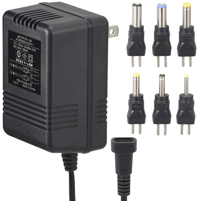 AC電源アダプター（3V/0.5A/変換プラグ6セット/コード1.8m/両極性対応/ポータブル機器専用） OHM AV-DR3005N