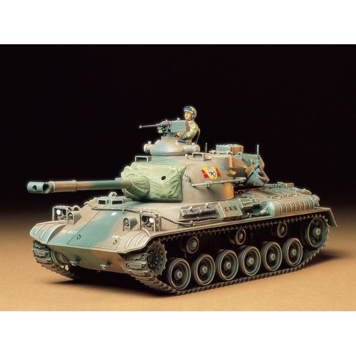 SEARCH WORD：タミヤ プラモデル 玩具 おもちゃ 模型 ホビー コレクション 趣味 1/35 MM 陸上自衛隊61式戦車商品概要：1/35 MM 陸上自衛隊61式戦車。商品仕様：■メーカー：タミヤ■JANコード：4950344992331■商品名：1/35 MM 陸上自衛隊61式戦車■型番：35163■商品情報：メーカー：タミヤ（TAMIYA）・品番：35163・スケール：1/35・※写真はキットを組み立て、塗装したものです■商品詳細：戦後初の国産戦車として、1961年4月に制式採用された陸上自衛隊61式戦車のプラスチックモデル組み立てキットです。日本の地形や鉄道輸送を考慮して、コンパクトにまとめられたスタイルをあますところなくモデル化しました。90mm砲を備えた砲塔は、12.7mm機銃やスモークディスチャージャー、防盾部のキャンバス生地など細部までリアルに再現。車体前部の変速機点検用パネルのボルトや溶接跡などの彫刻表現も繊細な仕上がりです。戦車長の人形1体、第8戦車大隊など5種類のスライドマークをセット。■ご注意：※プラモデル製品は組み立てが必要です。工具等はお客様でご用意下さい。※製品の仕様や価格は予告なく変更する場合があります。※掲載している画像は、実際の製品と一部異なる場合があります。※製品のパッケージ（外箱やスリーブ等）は本体を保護する目的となり、運搬におけるダメージについては不良交換の対象外となります。※新製品は発売日が変動する場合があります。※商品概要、仕様、サービス内容及び企業情報などは商品発表時点のものです。※最新の情報に関しましては、メーカーサイトをご覧ください。※発売前予約商品についてはメーカーの商品製造数により納期が遅れる場合やご注文キャンセルをお願いする場合がございます。