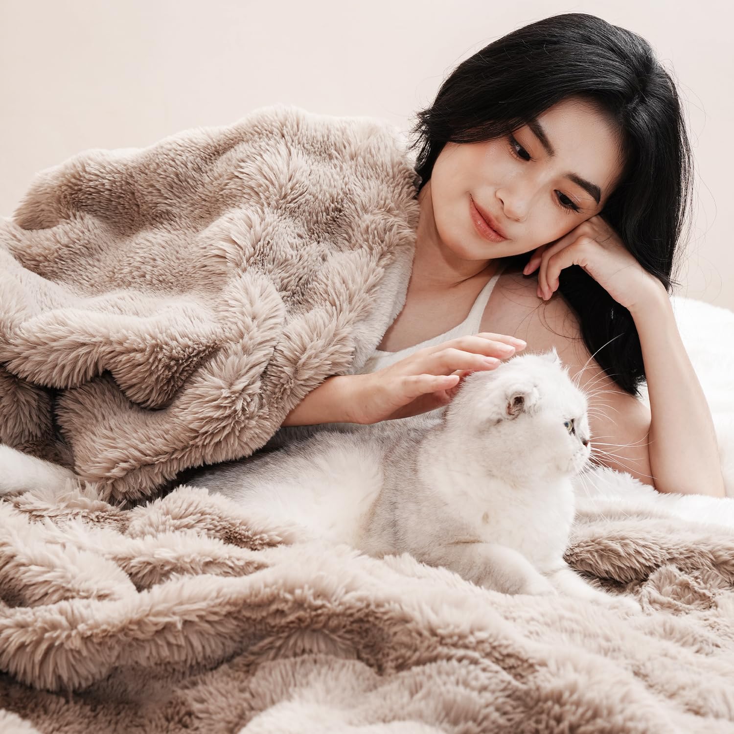 乐天商城 - konciwa 毛布 ふわとろ 洗える シングル 軽量速暖 ブランケット 柔らかく肌触 モコモコ 冷え対策 静電気防止 暖かい 厚手 冬用 二枚合わせ