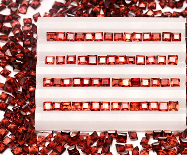 天然石ルース（裸石） ルビー（ビルマ）四角【1.6mm】最高級