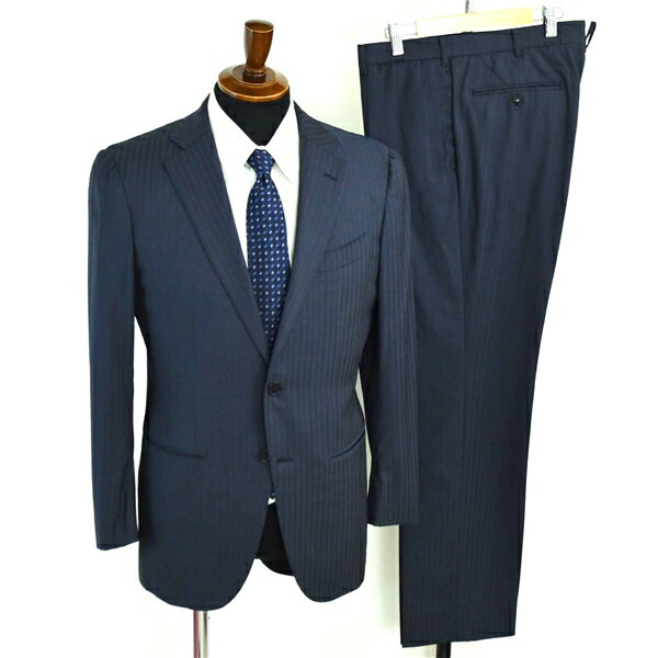 Rakuten - 【10％OFF】DRESSTERIOR 伊製 チェルッティ 2つボタン シングルスーツ M A6 ダークネイビー ストライプ ノータック 086-68009 夏物 春夏 6XD049 【スーパーSALE】【送料無料】【中古】【メンズビジネス】202604