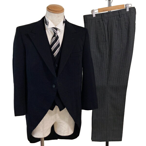 KINDWEAR TOKYO 3ピース 拝みボタン モーニングコート BB4 M ブラック 無地 ノータック 春秋冬対応 開き見せ F00- M135 6XG066 【送料無料】【中古】【メンズビジネス】202607