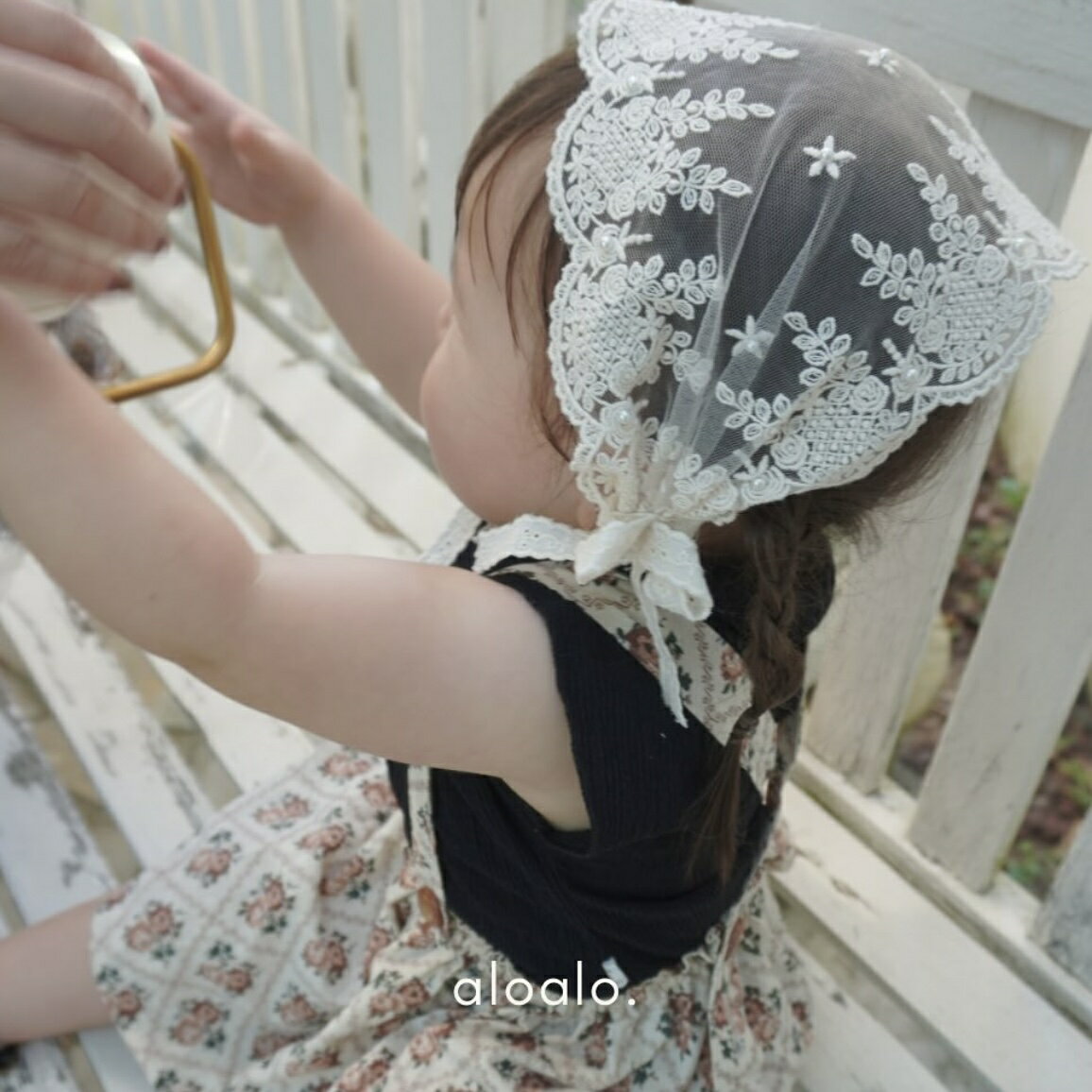 【aloalo-select】レースバブーシュカ ボンネット ヘアバンド 花柄 お誕生日フォト ハーフバースデー 1歳誕生日 出産祝い