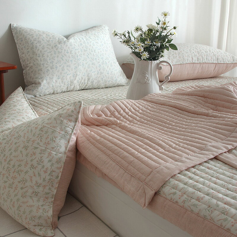 商品詳細 商品名 モダリン ロマンスモダールスプレッド セット内容 〇カラー ・ピンク ・ブルー 〇サイズ シングル/スーパーシングル（160×200cm） クイーン/キング（200×230cm） （オプションで選択可能） 製造者 ハビエン...