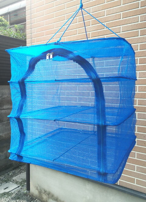 一夜干しネット三段幅50cm x 奥50cm x 高さ55cm万能干しネット半円型ファスナータイプ万能干しかご魚、野菜干しネット食器乾燥 関東、中部、関西地方は送料無料(離島別)その他地域は別途送料がかかります。