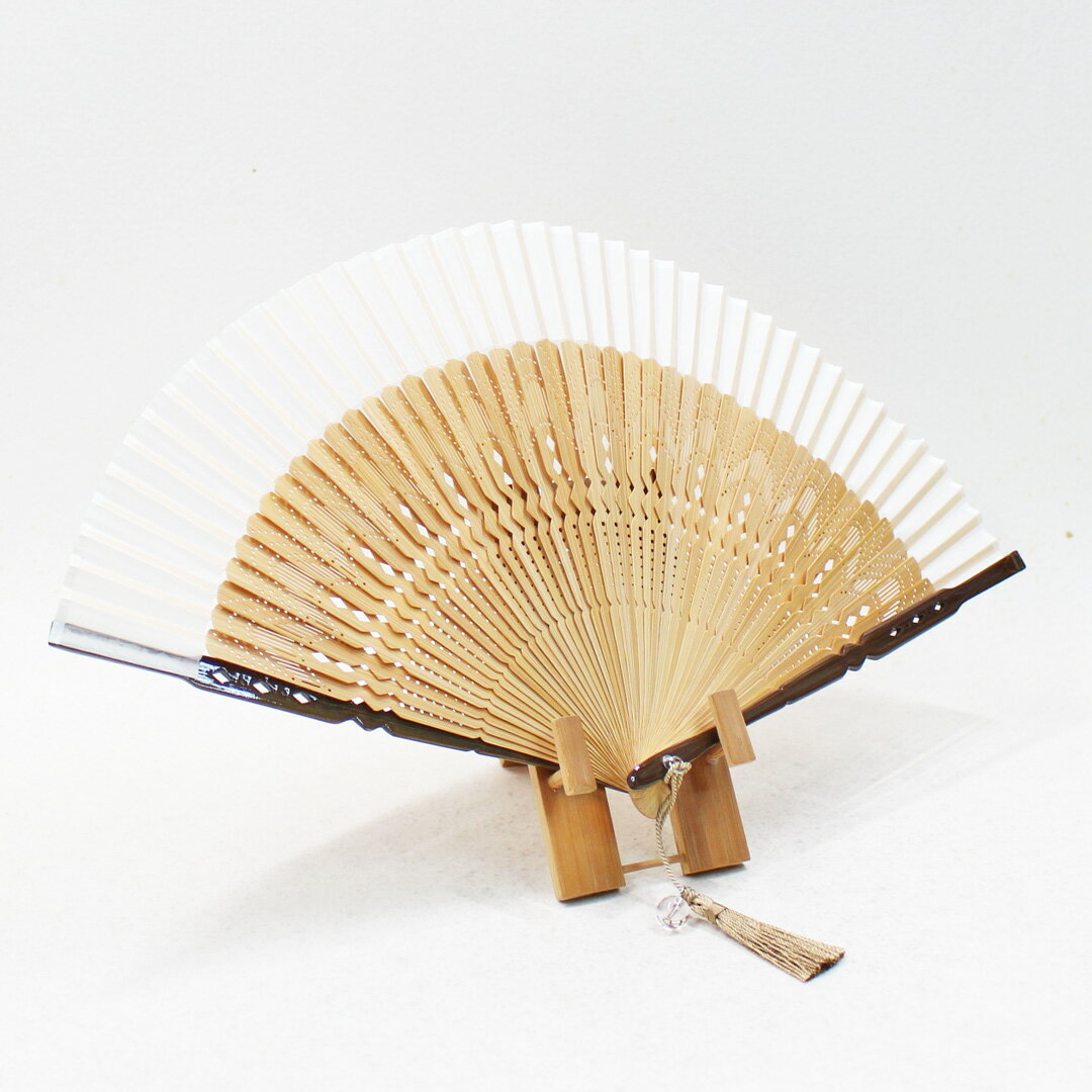 舞扇堂扇子セット「凛/ベージュ」絹扇子 上品 女性 短地 きれい シンプル 扇子袋 ...
