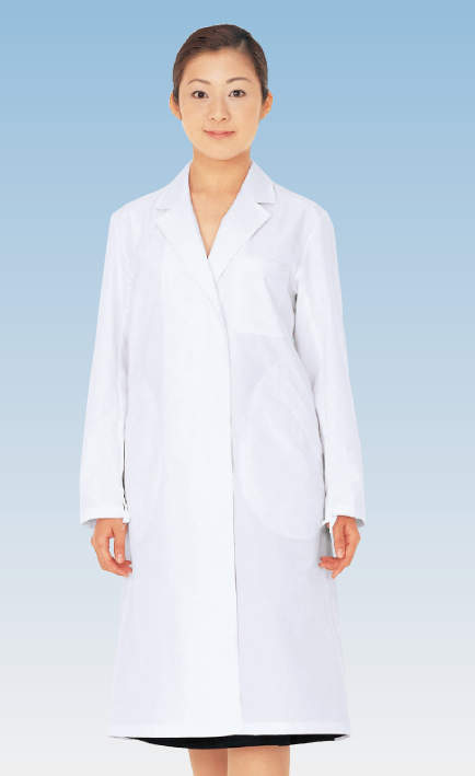 ●抗菌加工済型式：SH-12-A-01規格：女子用サイズ：L（11号）着丈（cm）：105胸囲（cm）：105肩幅（cm）：40袖丈（cm）：57材質：ポリエステル65％、綿35％カラー：ホワイト袖口：紐