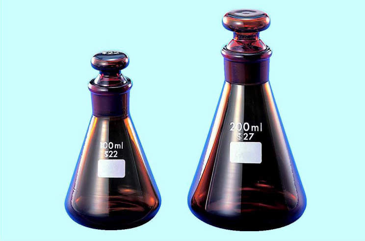 共栓三角フラスコ 茶色 1000ml(4)