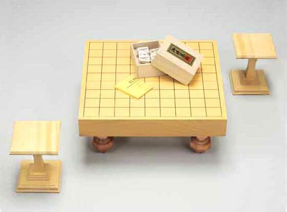 老舗「やま屋」製・新榧（かや）2寸将棋盤セット