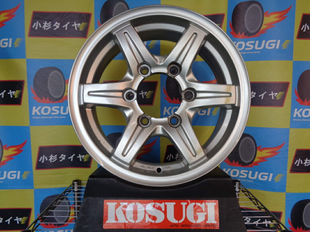15インチ　アーバンスポーツNR　中古ホイール　4本　6J-15　6H139.7　+45　NV350　キャラバン　神奈川県　(2)