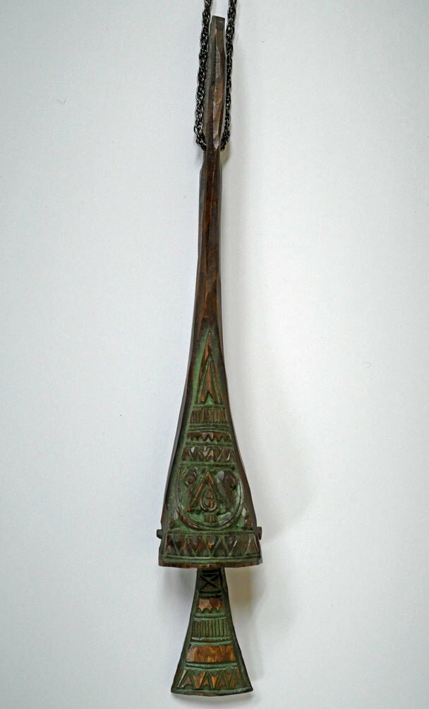 砂澤　ビッキ「樹鈴ペンダント（約18.7cm）」木彫作品　世界的彫刻家　音威子府に美術館　アイヌ文様　小竹美術　真作保証