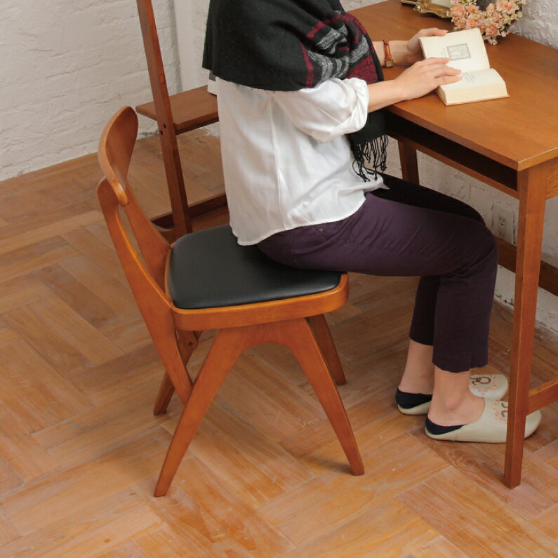 チェア 木製 ダイニングチェア 椅子 オマージュ hommage Chair 天然木 自然 カントリー レトロ デザイン 合皮 デスクチェア 家具 木製 完成品 インテリア イス いす アトリエ かわいい おしゃれ プレゼント カフェ