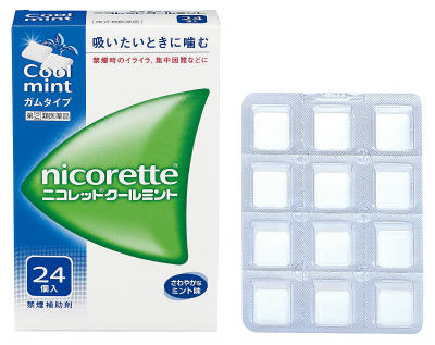 使用期限：期限まで1年以上のもの 「医薬品販売に関する記載事項」（必須記載事項）はこちら医薬品区分 一般用医薬品 薬効分類 禁煙補助剤 承認販売名 製品名 ニコレットクールミント 製品名（読み） ニコレットクールミント 製品の特徴 ●ニコレットクールミントはタバコをやめたいと望む人のための医薬品で，禁煙時のイライラ・集中困難などの症状を緩和します。（タバコをきらいにさせる作用はありません） ●使用期間は3ヵ月をめどとし，使用量を徐々に減らすことで，あなたを無理のない禁煙へ導きます。 ●タバコを吸わない人や現在吸っていない人は，身体に好ましくない作用を及ぼしますので使用しないでください。 ●シュガーレスコーティングで，かみやすいニコチンガム製剤です。 使用上の注意 ■してはいけないこと （守らないと現在の症状が悪化したり，副作用が起こりやすくなる） 1．次の人は使用しないこと 　（1）非喫煙者〔タバコを吸ったことのない人及び現在タバコを吸っていない人〕（吐き気，めまい，腹痛などの症状があらわれることがある。） 　（2）すでに他のニコチン製剤を使用している人 　（3）妊婦又は妊娠していると思われる人 　（4）重い心臓病を有する人 　　1）3ヵ月以内に心筋梗塞の発作を起こした人 　　2）重い狭心症と医師に診断された人 　　3）重い不整脈と医師に診断された人 　（5）急性期脳血管障害（脳梗塞，脳出血等）と医師に診断された人 　（6）うつ病と医師に診断された人 　（7）本剤又は本剤の成分によりアレルギー症状（発疹・発赤，かゆみ，浮腫等）を起こしたことがある人 　（8）あごの関節に障害がある人 2．授乳中の人は本剤を使用しないか，本剤を使用する場合は授乳を避けること 　（母乳中に移行し，乳児の脈が速まることが考えられる。） 3．本剤を使用中あるいは使用直後に次のことをしないこと 　（1）喫煙 　（2）ニコチンパッチ製剤の使用 4．6ヵ月を超えて使用しないこと ■相談すること 1．次の人は使用前に医師，歯科医師，薬剤師又は登録販売者に相談すること 　（1）医師又は歯科医師の治療を受けている人 　（2）他の薬を使用している人 　　（他の薬の作用に影響を与えることがある。） 　（3）高齢者及び20歳未満の人 　（4）薬などによりアレルギー症状を起こしたことがある人 　（5）次の症状のある人 　　腹痛，胸痛，口内炎，のどの痛み・のどのはれ 　（6）次の診断を受けた人 　　心臓疾患（心筋梗塞，狭心症，不整脈），脳血管障害（脳梗塞，脳出血等），バージャー病（末梢血管障害），高血圧，甲状腺機能障害，褐色細胞腫，糖尿病（インスリン製剤を使用している人），咽頭炎，食道炎，胃・十二指腸潰瘍，肝臓病，腎臓病（症状を悪化させたり，現在使用中の薬の作用に影響を与えることがある。） 2．使用後，次の症状があらわれた場合は副作用の可能性があるので，直ちに使用を中止し，この文書を持って医師，薬剤師又は登録販売者に相談すること ［関係部位：症状］ 口・のど：口内炎，のどの痛み 消化器：吐き気・嘔吐，腹部不快感，胸やけ，食欲不振，下痢 皮膚：発疹・発赤，かゆみ 精神神経系：頭痛，めまい，思考減退，眠気 循環器：動悸 その他：胸部不快感，胸部刺激感，顔面潮紅，顔面浮腫，気分不良 3．使用後，次のような症状があらわれることがあるので，このような症状の持続又は増強が見られた場合には，使用を中止し，この文書を持って医師，歯科医師，薬剤師又は登録販売者に相談すること 　（1）口内・のどの刺激感，舌の荒れ，味の異常感，唾液増加，歯肉炎 　　（ゆっくりかむとこれらの症状は軽くなることがある。） 　（2）あごの痛み 　　（他に原因がある可能性がある。） 　（3）しゃっくり，げっぷ 4．誤って定められた用量を超えて使用したり，小児が誤飲した場合には，次のような症状があらわれることがあるので，その場合には，この文書を持って直ちに医師，薬剤師又は登録販売者に相談すること 　吐き気，唾液増加，腹痛，下痢，発汗，頭痛，めまい，聴覚障害，全身脱力（急性ニコチン中毒の可能性がある。） 5．3ヵ月を超えて継続する場合は，この文書を持って医師，薬剤師又は登録販売者に相談すること 　（長期・多量使用によりニコチン依存が本剤に引き継がれることがある。） 効能・効果 禁煙時のイライラ・集中困難・落ち着かないなどの症状の緩和 効能関連注意 用法・用量 タバコを吸いたいと思ったとき，1回1個をゆっくりと間をおきながら，30〜60分間かけてかむ。1日の使用個数は表を目安とし，通常，1日4〜12個から始めて適宜増減するが，1日の総使用個数は24個を超えないこと。禁煙になれてきたら（1ヵ月前後），1週間ごとに1日の使用個数を1〜2個ずつ減らし，1日の使用個数が1〜2個となった段階で使用をやめる。なお，使用期間は3ヵ月をめどとする。 ［1回量：1日最大使用個数：使用開始時の1日の使用個数の目安（禁煙前の1日の喫煙本数）：使用開始時の1日の使用個数の目安（1日の使用個数）］ 1個：24個：20本以下：4〜6個 1個：24個：21〜30本：6〜9個 1個：24個：31本以上：9〜12個 用法関連注意 1．タバコを吸うのを完全に止めて使用すること。 2．1回に2個以上かまないこと（ニコチンが過量摂取され，吐き気，めまい，腹痛などの症状があらわれることがある。）。 3．辛みや刺激感を感じたらかむのを止めて，ほほの内側などに寄せて休ませること。 4．本剤はガム製剤であるので飲み込まないこと。また，本剤が入れ歯などに付着し，脱落・損傷を起こすことがあるので，入れ歯などの歯科的治療を受けたことのある人は，使用に際して注意すること。 5．コーヒーや炭酸飲料などを飲んだ後，しばらくは本剤を使用しないこと（本剤の十分な効果が得られないことがある。）。 6．口内に使用する吸入剤やスプレー剤とは同時に使用しないこと（口内・のどの刺激感，のどの痛みなどの症状を悪化させることがある。）。 成分分量 1個中 成分 分量 ニコチン 2mg 添加物 イオン交換樹脂，キシリトール，アセスルファムカリウム，炭酸水素ナトリウム，炭酸ナトリウム，酸化マグネシウム，タルク，ハッカ油，l-メントール，アラビアゴム末，酸化チタン，カルナウバロウ，炭酸カルシウム，ジブチルヒドロキシトルエン(BHT)，その他9成分 保管及び取扱い上の注意 1．直射日光の当たらない湿気の少ない涼しい所に保管すること（高温の場所に保管すると，ガムがシートに付着して取り出しにくくなる。）。 2．本剤は小児が容易に開けられない包装になっているが，小児の手の届かない所に保管すること。 3．他の容器に入れ替えないこと（誤用の原因になったり，品質が変わる。）。 4．使用期限を過ぎた製品は使用しないこと。 5．かみ終わったガムは紙などに包んで小児の手の届かない所に捨てること。 消費者相談窓口 会社名：ジョンソン・エンド・ジョンソン株式会社 問い合わせ先：ニコレット禁煙支援センター 電話：フリーダイヤル　0120-250103 受付時間：9：00〜17：00（土・日・祝日を除く） 製造販売会社 ジョンソン・エンド・ジョンソン（株） 会社名：ジョンソン・エンド・ジョンソン株式会社 住所：〒101-0065　東京都千代田区西神田3-5-2 販売会社 武田コンシューマーヘルスケア（株） 剤形 その他 リスク区分等 第「2」類医薬品 発売元／武田コンシューマーヘルスケア（株）　区分／日本製【第(2)類医薬品】 広告文責／株式会社コトブキ薬局　TEL／0667200480