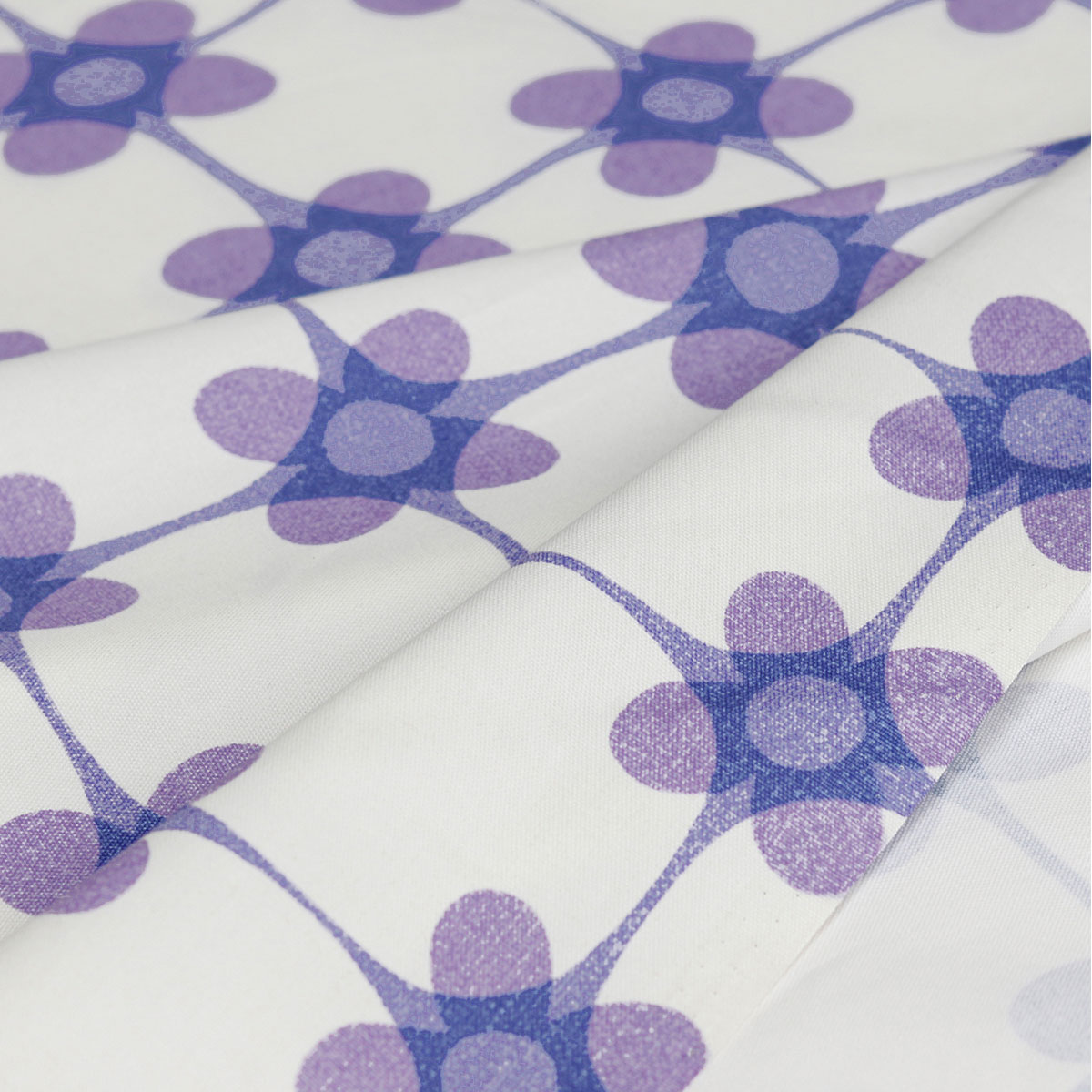 オックス生地 ihana パープル 150cm幅 [10cm単位販売] 大柄 プリント ワイド幅 コットン 綿 花柄 女の子 日本製 切り売りのサムネイル