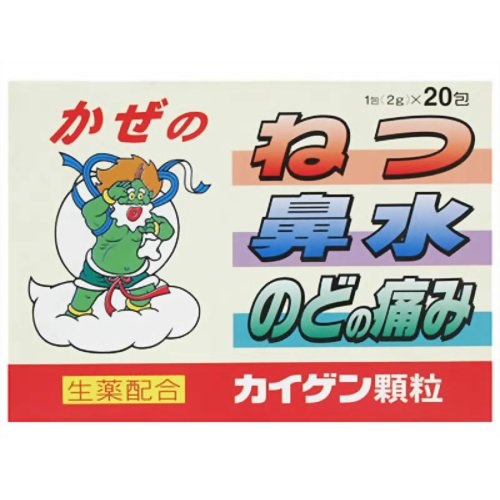 【商品説明】 ・ 発熱や悪寒、頭痛、鼻水、せきなど、かぜの諸症状の緩和に効果をあらわす非ピリン系で、生薬を配合した顆粒状のかぜ薬です。 【効能・効果】 ・ かぜの諸症状(鼻水、鼻づまり、くしゃみ、のどの痛み、せき、たん、悪寒、頭痛、関節の痛み、筋肉の痛み)の緩和 【用法・用量】 次の1回量を1日3回、食後なるべく30分以内に服用してください。 ・ 15才以上・・・1包 ・ 11才以上-15才未満・・・2/3包 ・ 8才以上-11才未満・・・1/2包 ・ 5才以上-8才未満・・・1/3包 ・ 3才以上-5才未満・・・1/4包 【用法・用量に関連する注意】 ・ 定められた用法・用量を厳守してください。 ・ 小児に服用させる場合には、保護者の指導監督のもとに服用させてください。 ・ 3才未満には服用させないでください。 【成分・分量】3包(6g)中 ・ アセトアミノフェン・・・900mg/熱を下げ、頭痛、関節の痛みなどをやわらげる。 ・ ノスカピン・・・30mg/せきの中枢に働いてせきをしずめる。 ・ dL-塩酸メチルエフェドリン・・・30mg/せきをしずめ、のどを楽にする。 ・ マレイン酸クロルフェニラミン・・・7.5mg/かぜの初期にみられる鼻水、鼻づまり、くしゃみのアレルギー症 状をやわらげる。 ・ 無水カフェイン・・・75mg/頭痛をやわらげる ・ カンゾウ末・・・750mg/せきをしずめ、たんを出しやすくし、かぜの回復を助ける。 ・ キキョウ末・・・1000mg/たんをうすめ、出しやすくし、かぜの回復を助ける。 ・ ケイヒ末・・・500mg/頭痛をやわらげ、熱を下げ、かぜの回復を助ける。 ・ 添加物・・・白糖、L-メントール、チョウジ油、ポピドン、アラビアゴム、メタケイ酸アルミン酸Mg 【剤型】・・・顆粒 【内容量】・・・20包 【使用上の注意】 ＜してはいけないこと＞ (守らないと現在の症状が悪化したり、副作用が起こりやすくなります) ☆次の人は服用しないでください。 ・ 本剤によるアレルギー症状を起こしたことがある人。 ・ 本剤又は他のかぜ薬、解熱鎮痛薬を服用してぜんそくを起こしたことがある人。 ☆本剤を服用している間は、次のいずれの医薬品も服用しないでください ・ 他のかぜ薬、解熱鎮痛薬、鎮静薬、鎮咳去痰薬、抗ヒスタミン剤を含有する内服薬(鼻炎用内服薬、乗物酔い薬、アレルギー用薬) ・ 服用後、乗物又は機械類の運転操作をしないでください。(眠気があらわれることがある。) ・ 飲用時は飲酒しないでください ・ 長期連用しないでください ＜相談すること＞ ☆次の人は服用前に医師又は薬剤師に相談してください ・ 医師又は歯科医師の治療を受けている人。 ・ 妊婦又は妊娠していると思われる人。 ・ 授乳中の人。 ・ 高齢者。 ・ 本人又は家族がアレルギー体質の人。 ・ 薬によりアレルギー症状を起こしたことがある人。 ☆次の症状のある人。 ・ 高熱、排尿困難 ☆次の診断を受けた人。 ・ 心臓病、肝臓病、高血圧、緑内障、甲状腺機能障害、糖尿病、胃・十二指腸潰瘍 ☆次の場合は、直ちに服用を中止し、文書を持って医師又は薬剤師に相談してください ・ 服用後、次の症状があらわれた場合。 ・ 関係部位症状 ・ 皮ふ発疹・発赤、かゆみ ・ 消化器悪心・嘔吐、食欲不振 ・ 精神神経系めまい ・ その他排尿困難 まれに下記の重篤な症状が起こることがあります。その場合は直ちに医師の診療を受けてください。 ショック ・ アナフィラキシー・・・服用後すぐにじんましん、浮腫、胸苦しさ等とともに、顔色が青白くなり、手足が冷たくなり、冷や汗、息苦しさ等があらわれる。 ・ 皮膚粘膜眼症候群・・・スティーブンス・ジョンソン症候群 ・ 中毒性表皮壊死症 ・ ライエル症候群・・・高熱を伴って、発疹・発赤、火傷様の水ぶくれ等の激しい症状が、全身の皮ふ、口や目の粘膜にあらわれる。 ・ 肝機能障害・・・全身のだるさ、黄疸(皮ふや白目が黄色くなる)等があらわれる。 ・ 間質性肺炎・・・空せき(たんを伴わないせき)を伴い、息切れ、呼吸困難、発熱等があらわれる。(これらの症状は、かぜの諸症状と区別が難しいこともあり、空せき、発熱等の症状が悪化した場合にも、服用を中止するとともに、医師の診療を受けること。) ぜんそく ・ 5-6日間服用しても症状がよくならない場合。 ☆次の症状があらわれることがあるので、このような症状の継続又は増強が見られた場合には、服用を中止し、医師又は薬剤師に相談してください ・ 口のかわき 【保管及び取り扱い上の注意】 ・ 直射日光の当たらない湿気の少ない涼しい所に保管してください。 ・ 小児の手の届かない所に保管してください。 ・ 1包を分割し服用した残りは、包み紙にもとどおりに折り返して保管し、2日以内に服用してください。 ・ 他の容器に入れかえないでください(誤用の原因になったり品質が変わる)。大入包装(60包)に添付している袋は携帯用として使用してさしつかえありません。 ・ 外箱に表示の期限内にご使用ください。 【お問い合わせ先】 こちらの商品につきましての質問や相談につきましては、 当店（ドラッグピュア）または下記へお願いします。 カイゲンファーマ株式会社　お客様相談室 住所：大阪市中央区道修町二丁目5番14号 TEL:06-6202-8911 受付時間：:9:00〜17:00（土・日・祝日を除く） 広告文責：株式会社ドラッグピュア 作成：201903KT 住所：神戸市北区鈴蘭台北町1丁目1-11-103 TEL:0120-093-849 製造・販売：カイゲンファーマ株式会社 区分：第2類医薬品・日本製 文責：登録販売者　松田誠司 使用期限：使用期限終了まで100日以上 ■ 関連商品 カイゲンファーマ株式会社　お取扱い商品 かぜ薬 関連用品 改源 シリーズ