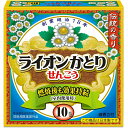 ■製品特徴 ●明治18年の創業以来、伝統の香りと日本製の確かな製法と品質で多くの人に親しまれてきた「ライオンかとりせんこう」がついにリニューアル！ ●燃焼完了後も殺虫効果が(室内使用時)持続します。 ●寝室やリビングなどの室内はもちろん、キャンプやバーベキュー、庭仕事にも適しています。 ※缶タイプには線香立ては入っておりません。 ※箱タイプには線香皿は付属しておりません。 ■使用上の注意 ▲相談すること▲ 1、万一、身体に異常を感じたときは使用を中止し、直ちに医師に相談すること。 2、小児などが誤って食べた場合は、本剤がピレスロイド系の殺虫剤であることを医師に告げて診察受けること。 ●その他の注意● 1、アレルギー体質の人は使用に注意すること。 2、閉め切った部屋で長時間使用せず、換気のいい場所で風上において使用すること。 3、使用中の線香は燃えやすいもののそばに置かないこと。ふとんや衣類などがかぶらないよう十分に注意することまた、線香が倒れないよう注意すること。 4、線香立、線香皿あるいは、専用容器以外での使用はしないこと。 5、線香立は陶器か金属製の容器の上に置いて使用し、紙箱やプラスチックの容器など燃える危険性のあるものは使用しないこと。 6、線香立を使用の際は手などを切らないように十分に注意すること。 7、使用中は線香立を踏まないように注意すること。 8、受皿にたまった灰は、使用後灰が冷えてからそのつど捨てること。 ■保管上の注意 1、直射日光を避け、湿気の少ない涼しい場所で、小児の手の届かない所に保管すること。 ■成分 ◆有効成分 メトフルトリン（ピレスロイド系）0.03％ ◆その他の成分 デヒドロ酢酸Na、着色剤、植物混合粉、その他3成分 【お問い合わせ先】こちらの商品につきましては、当店(ドラッグピュア）または下記へお願いします。ライオンケミカル株式会社 電話：0737-82-3211(代) 広告文責：株式会社ドラッグピュア 作成：202306SN 神戸市北区鈴蘭台北町1丁目1-11-103 TEL:0120-093-849 販売会社：ライオンケミカル株式会社 区分：防除用医薬部外品・日本製 文責：登録販売者　松田誠司 ■ 関連商品 ライオンケミカルお取り扱い商品 蚊