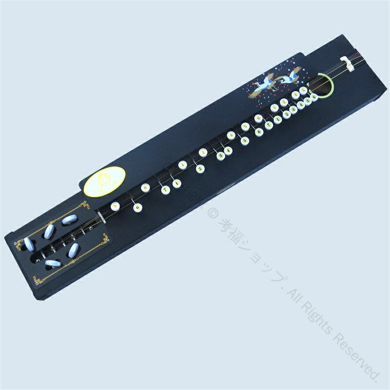 初心者・演奏者に向けて、設計されて、音色の良さや演奏性の良さを持っています。シンプルに設計され、軽量化、クリアーな高音域・優れた操作性と音色をを持っています。鍵盤ボタンを押さえる強弱に敏感に反応して、表現力豊かな演奏ができます。重量/本体:1.5kg、本体サイズ :69.5×13.5×9cm 指定された配送時間は承っておりません。【考福ショップ】