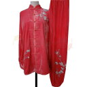 寒い冬に1着は欲しい!生地は厚めで暖かさ抜群!太極拳服 武術服 刺繍太極拳服 秋冬赤色金糸絹刺繍梅太極拳服