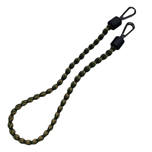 【特長】 ●強靭性と柔軟性を兼ね備えたコブが、柔らかく自在変形し荷重を吸収するので工具の落下防止や荷物用のバンドとして最適なコードです。 ●カラフルな色で視認性の良いコードです。 ●大切な品物の落下を防ぎます。 【用途】 ●工具の落下防止、アウトドア、荷物バンドなど 【仕様】 ●コードの長さ：34cm ●最大長さ：1530mm ●自然長さ：670mm ●色：カモフラ ●長さ：75mm ●耐荷重：2kg ●サイズ：幅20×高さ710×奥行き16mm ●重量：40g 【納期】 メーカーに在庫があれば、納期約3〜5日(営業日)で出荷いたします。 キャタピーコード 0.5kg オレンジ 0.5kg カモフラ 0.5kg ブルー 0.5kg ブラック 0.5kg Rブラック 1kg オレンジ 1kg カモフラ 1kg ブルー 1kg ブラック 1kg Rブラック 2kg オレンジ 2kg カモフラ 2kg ブルー 2kg ブラック 2kg Rブラック