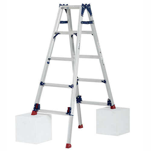 【法人向け】【代引き不可】☆ピカ/PiCa　SCL-150LA　四脚アジャスト式はしご兼用脚立　(ロングスライドタイプ)　かるノビ　SCL型　天板の高さ：1.24〜1.68m　【時間指定不可】