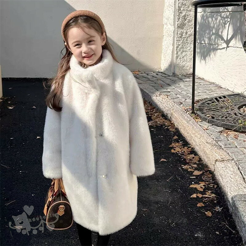 koutorinのキッズボアコート もこもこ ファー 子供服 女の子 ガールズ ロング丈 アウター ボアジャケット フェイクファー 皮毛コート 子供 オーバーコート 冬服 冬着 防寒 保温 厚手 長袖 柔らかい ゆったり カジュアル ふわふわ ジャンパー 通園 通学 送料無料｜アングル3
