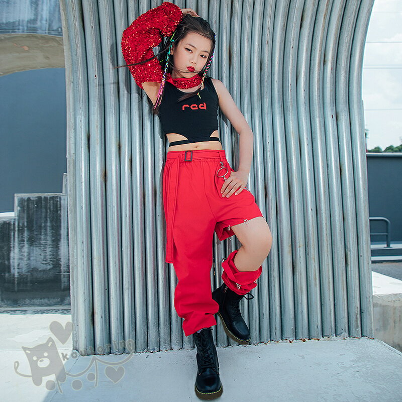 キッズダンス衣装 女の子 セットアップ 国内在庫 発表会 Hiphop 演出服 おしゃれ 応援団 1 170cm 送料無料 キッズ ダンス衣装 ステージ衣装 へそ出し 練習着 ワンショルダー 舞台服 黒ベスト レッドパンツ K Pop 体操服 赤 応援団1 170cm