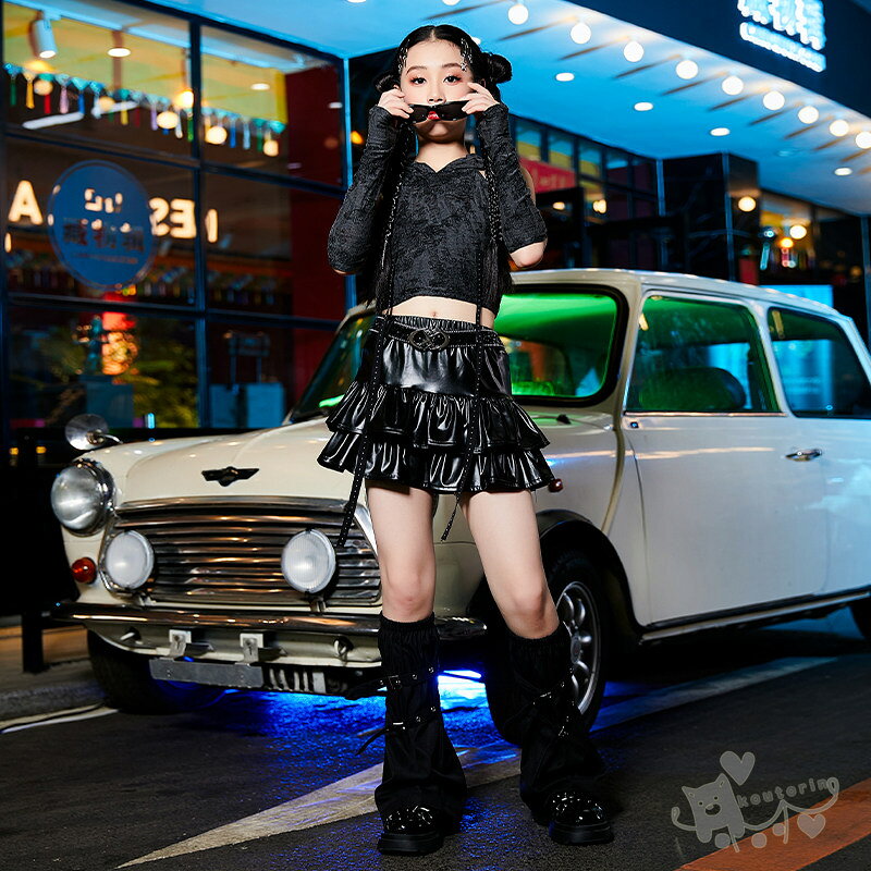 キッズ k-pop衣装 ダンス衣装 ヒップホップ チアガールズ 女の子 黒トップス 袖カ...