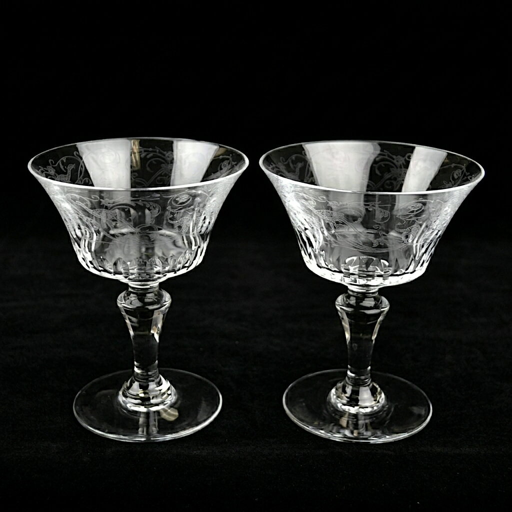 商 品 説 明 ブ ラ ン ド Baccarat / バカラ 商 品 名 パルメ シャンパングラス 2客セット 商品ランク SAランク 素 材 クリスタルガラス サ イ ズ 口径：約10.3cm 高さ：約12.8cm 付 属 品 なし 商 品 状 態 僅かに小傷、汚れあり。 その他目立つダメージのない大変綺麗なお品です。 ラ ン ク 表 記 N 新品箱や保存袋が欠品、又は汚れ等がある商品 S 未使用品/展示品保管キズや展示傷がある商品 SA 使用感はほとんど見受けられないが、僅かな傷や汚れ等がある商品 A 少しの使用感や傷、汚れはあるが、綺麗な状態の商品 AB 使用感や傷、汚れはあるが、全体的に綺麗な状態の商品 B 日常的に使用していた様な使用感があり、目立つ傷、汚れがある商品 BC 強い使用感、目立つ傷、汚れが多数ある商品 C 強い使用感や劣化があり、一部で破損など見受けられる商品 当 店 か ら の お 願 い 🔶　在庫について 当サイトに掲載している商品は、店舗・その他サイトと在庫を共有して販売しております。 その為、当サイトよりご注文を頂いた時点ですでに完売し商品がご用意できない場合がございます。 お客様には大変なご迷惑をおかけ致しますが、何卒ご理解を頂けますようお願い申し上げます。 🔶　返品・交換について 基本的に返品・交換はお受付出来兼ねますので、予めご了承ください。 商品の状態やご質問などございます場合、ご注文前にメール又はお電話にてお気軽にお問合せください。 🔶　自社ランク・商品状態について 弊社基準に基づいたランクのため、他店と一概に比較はできません。目安としてお考えください。 画像では伝わりにくい色、お客様のパソコンの設定によっては色の違いが生じることがありますのでご注意ください。