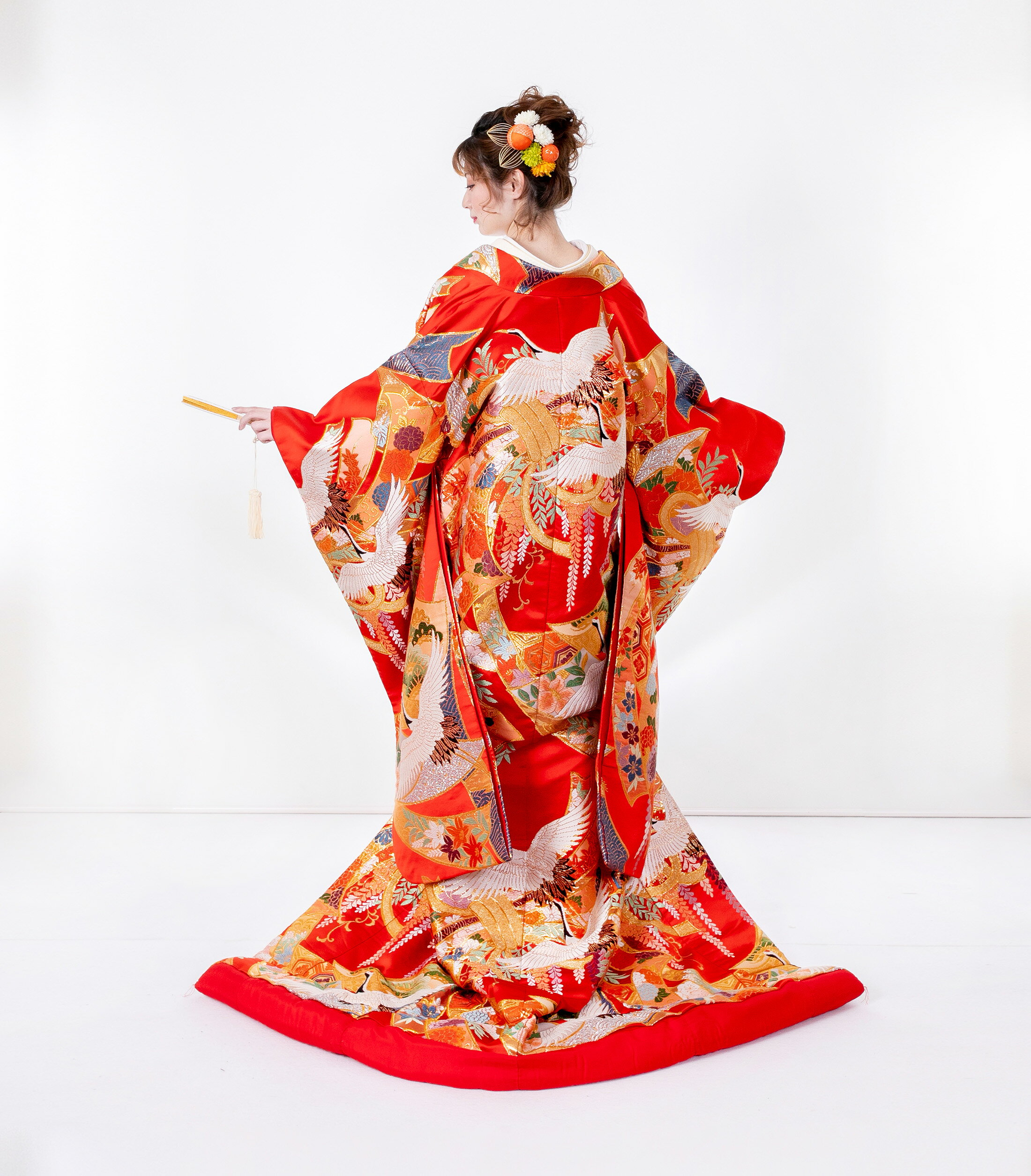 色打掛 レンタル 打掛 iro050 赤 レッド 金 ゴールド フルセット 和装 和婚 前撮り 花嫁衣装 花嫁衣装セット 婚礼衣装 婚礼 ウェディング 高級 貸衣装 衣装レンタル 送料無料 前撮り 写真撮り 神社婚 お色直し 【新花のしめ】